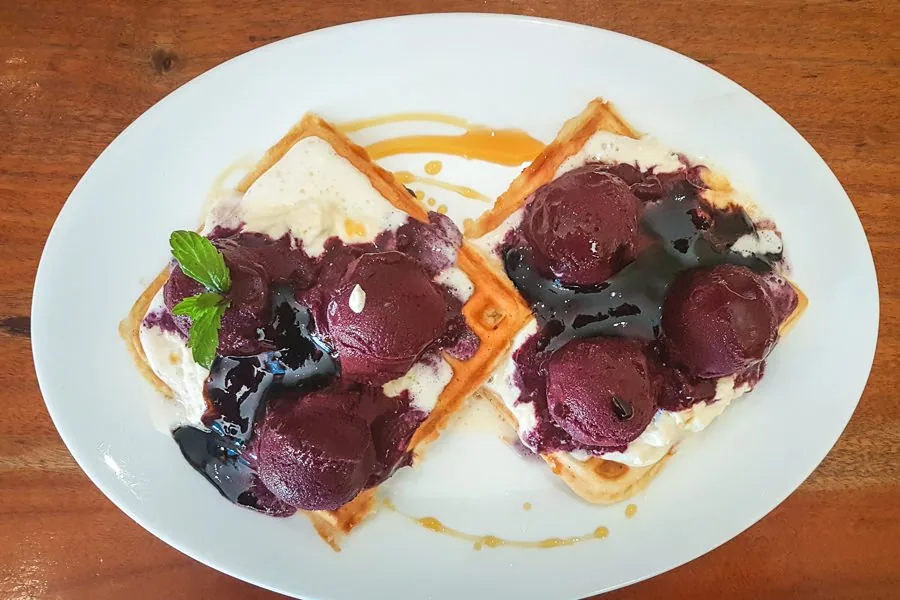 A colorful café plate representative of a post-hike stop in El Chaltén