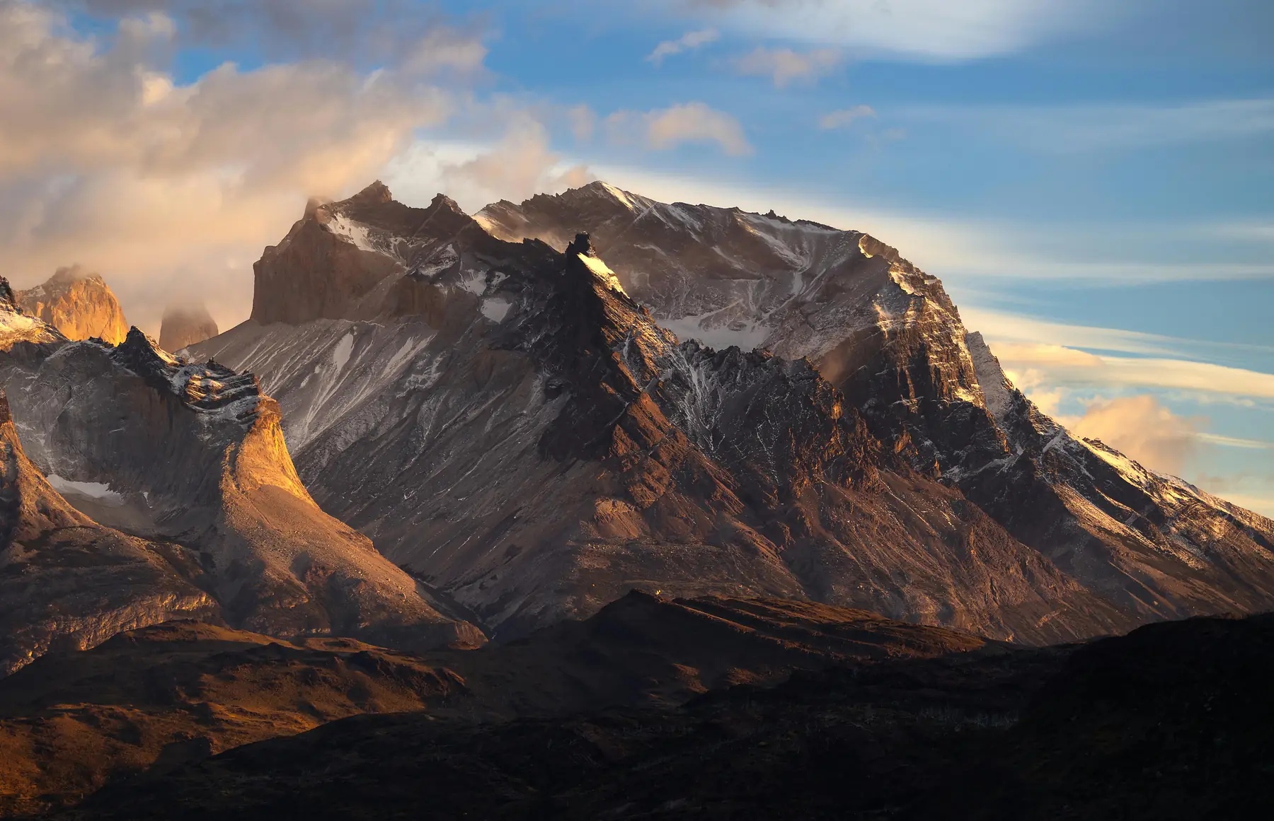 A panoramic view across the park from the Mirador Ferrier trail.